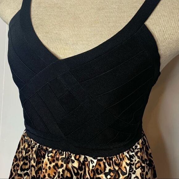 BEBE Silk Cheetah Leopard Print Dress Size Small - Picture 4 of 6